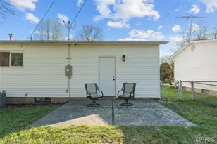 1065 Keeven Ln, Florissant, MO 63031 - Photo 7