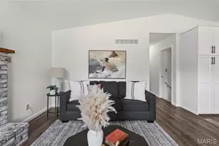 250 Valley View Ridge Dr, Valley Park, MO 63088 - Photo 9