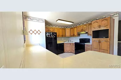 806 Elba Lane, Bellefontaine Neighbors, MO 63137 - Photo 9