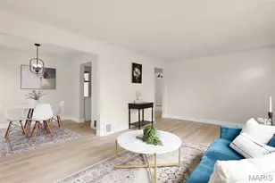 7821 Parkwood Dr, Saint Louis, MO 63123 - Photo 5