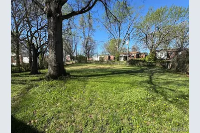 9169 Newby Street, Bellefontaine Neighbors, MO 63137 - Photo 17