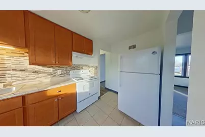 9169 Newby Street, Bellefontaine Neighbors, MO 63137 - Photo 7