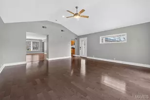 20 Ladel Ct, Olivette, MO 63132 - Photo 7