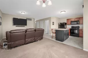 377 Montclair Tower Dr, Saint Charles, MO 63303 - Photo 11