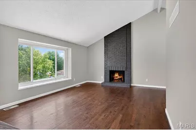 719 La Bonne Parkway, Manchester, MO 63021 - Photo 3