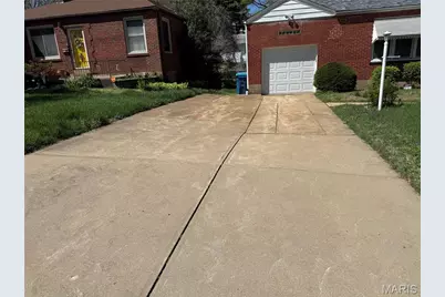 8805 Greenbrook Drive, Saint Louis, MO 63136 - Photo 3