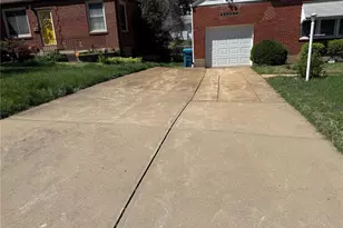 8805 Greenbrook Dr, Saint Louis, MO 63136 - Photo 3