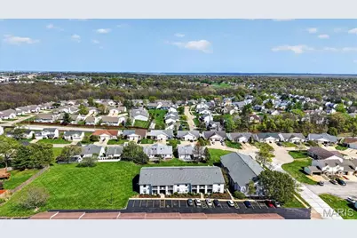 1637 Summergate Parkway, Saint Charles, MO 63303 - Photo 9