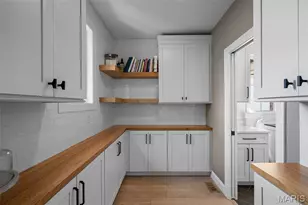 1316 Fawnvalley Dr, Des Peres, MO 63131 - Photo 23