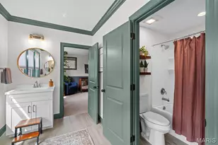 1316 Fawnvalley Dr, Des Peres, MO 63131 - Photo 43