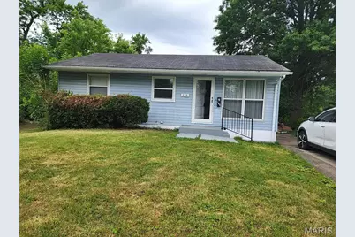 245 Grampian Road, Saint Louis, MO 63137 - Photo 1