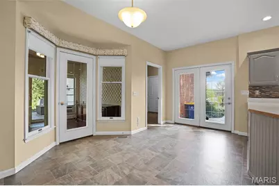 910 Cherry Lane, Washington, MO 63090 - Photo 11