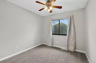 11828 Foxwood Dr, Maryland Heights, MO 63043 - Photo 15