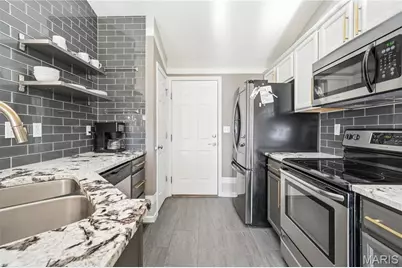 30 Colonial Creek Court, Wentzville, MO 63385 - Photo 5