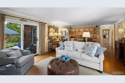 12225 Carberry Place, Town and Country, MO 63131 - Photo 9