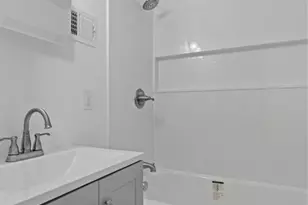 2026 McLaran Ave, Jennings, MO 63136 - Photo 15