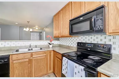 6103 Spring Creek Lane, O'Fallon, MO 63368 - Photo 5