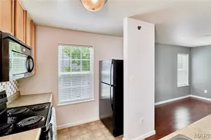 6103 Spring Creek Ln, O'Fallon, MO 63368 - Photo 3