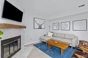 8905 Cardinal Terrace, Saint Louis, MO 63144 - Photo 9