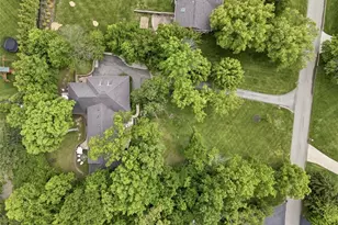 2480 Town and Country Ln, Town and Country, MO 63131 - Photo 5