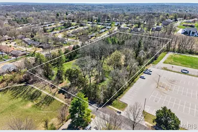 1400 Flora Del Drive, Fenton, MO 63026 - Photo 1