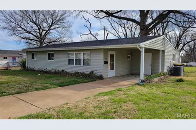 4204 Beauty Lane, Saint Louis, MO 63134 - Photo 1