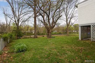 7805 Utica Dr, Saint Louis, MO 63133 - Photo 7