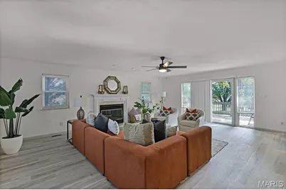 660 Herbst, Florissant, MO 63031 - Photo 15