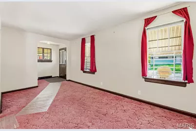 819 Portland Terrace, Saint Louis, MO 63147 - Photo 7