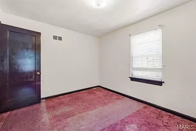 819 Portland Terrace, Saint Louis, MO 63147 - Photo 21