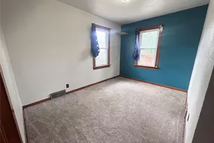 911 Pine St, Hannibal, MO 63401 - Photo 7