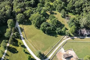 18324 Pinhook Holw Dr, Wildwood, MO 63069 - Photo 1