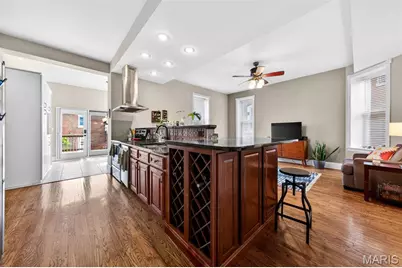 2315 Russell Boulevard, Saint Louis, MO 63104 - Photo 9