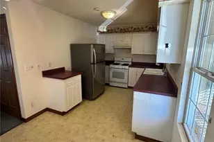 1033 Franklin St, Poplar Bluff, MO 63901 - Photo 5