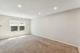 1718 Herault Pl, Saint Louis, MO 63125 - Photo 7