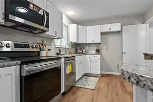 2015 Avon Dr, Florissant, MO 63033 - Photo 3