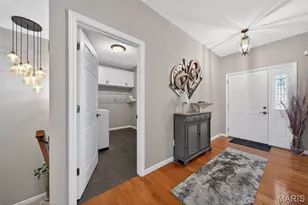 305 Newport Dr, Saint Peters, MO 63376 - Photo 3