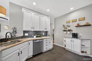 305 Newport Dr, Saint Peters, MO 63376 - Photo 15