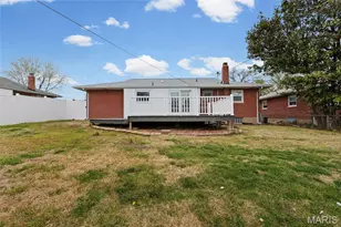 8542 Craighill Dr, Saint Louis, MO 63123 - Photo 25