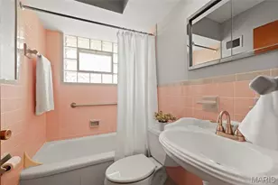 8542 Craighill Dr, Saint Louis, MO 63123 - Photo 13