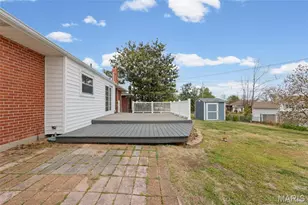 8542 Craighill Dr, Saint Louis, MO 63123 - Photo 19