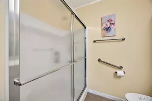 3168 Country Bluff Dr, Saint Charles, MO 63301 - Photo 15