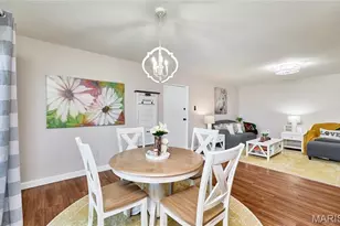4392 Chateau De Ville Dr, Unincorporated, MO 63129 - Photo 17