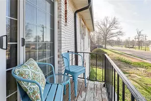 4392 Chateau De Ville Dr, Unincorporated, MO 63129 - Photo 19