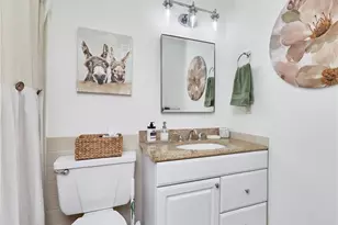 4392 Chateau De Ville Dr, Unincorporated, MO 63129 - Photo 21