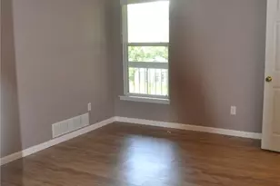 1937 Greenpoint Dr, Kirkwood, MO 63122 - Photo 7