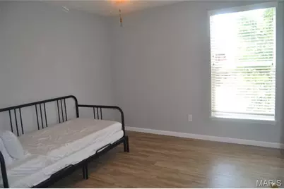 1937 Greenpoint Drive #203, Kirkwood, MO 63122 - Photo 11