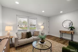 4512 Burncoate Dr, Oakville, MO 63129 - Photo 7