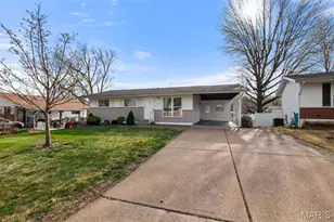 4512 Burncoate Dr, Oakville, MO 63129 - Photo 3