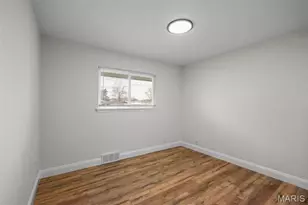 4512 Burncoate Dr, Oakville, MO 63129 - Photo 17